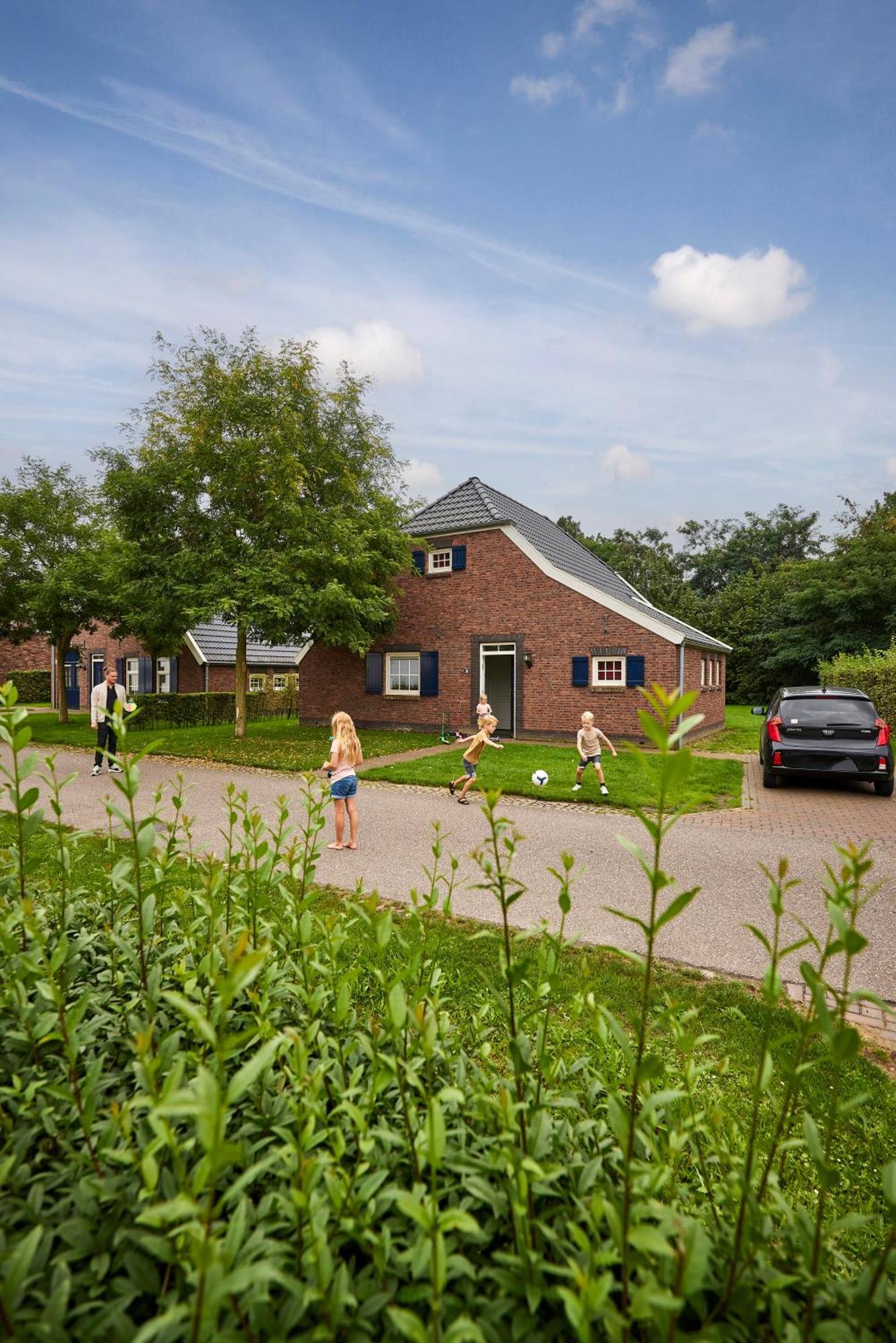 Hotel Recreatiepark De Leistert Roggel Exterior foto